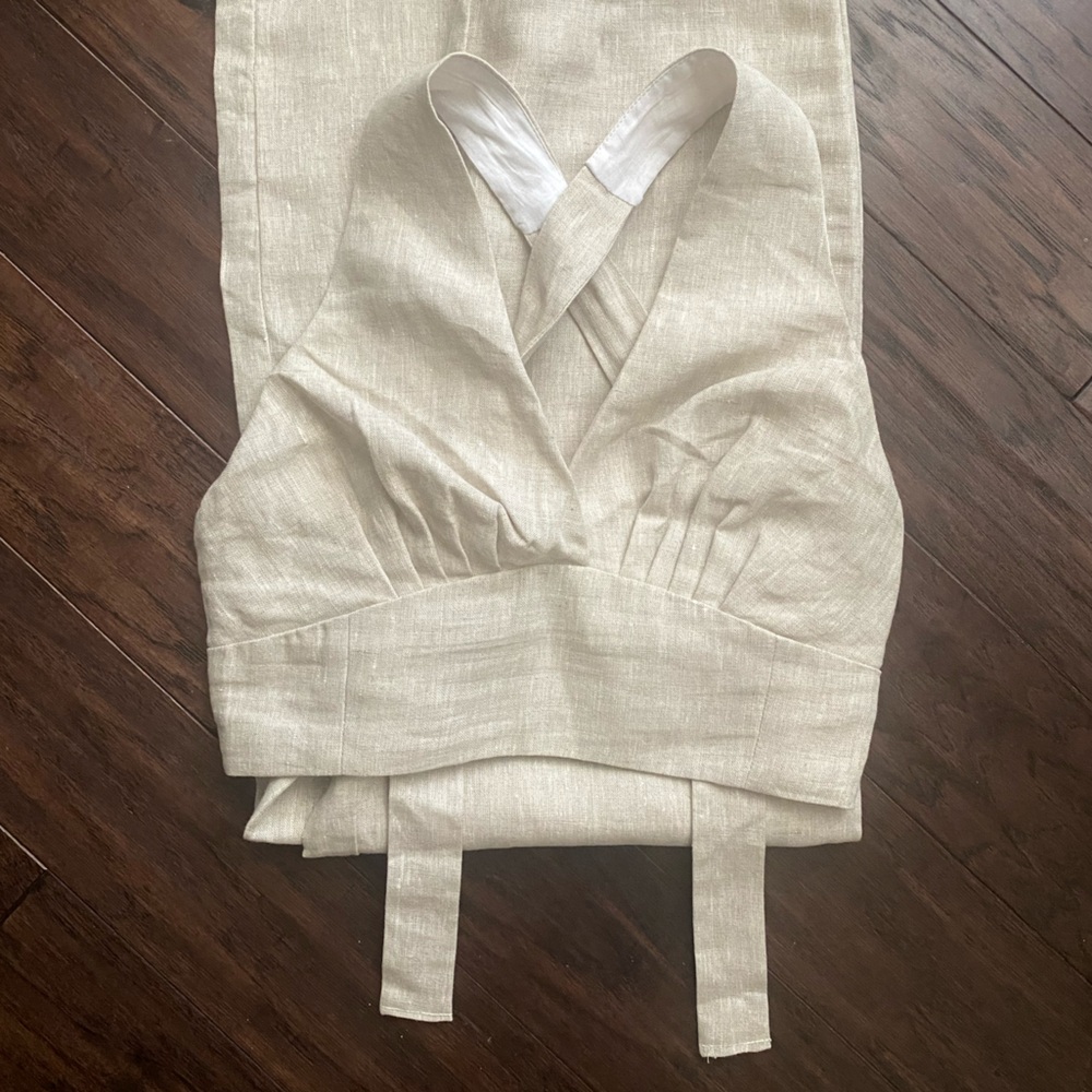 New Reformation set, linen halter top and linen pants in Oak, size 6